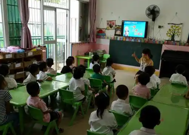 缩小区域城乡之间的差距让教育公
